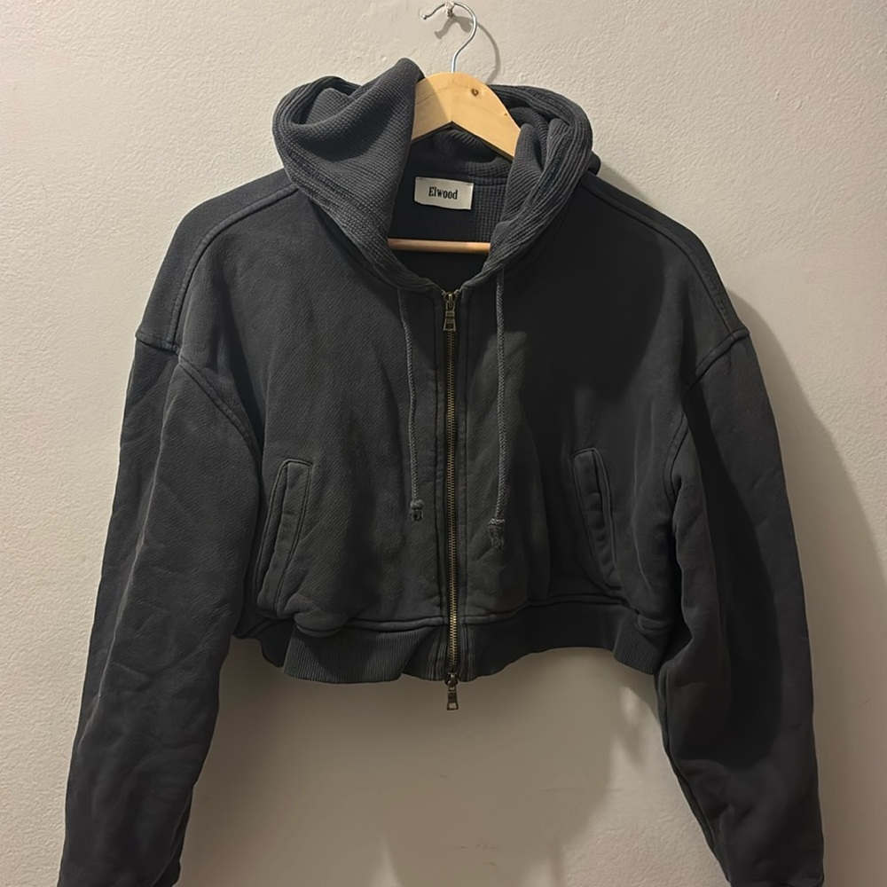 Elwood cropped zip up hoodie in grey size M